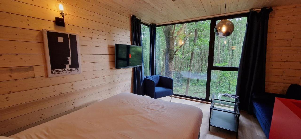 Utopia Village - Art & Nature Lodges มงส์ ภายนอก รูปภาพ